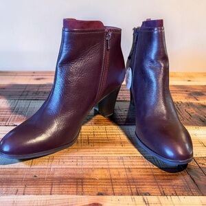 Giani Bernini NWT Sz 9M Bellee Deep Burgundy Leather Ankle Booties (SH262)